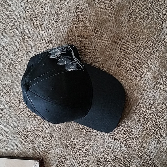 Cap - Picture 2 of 5